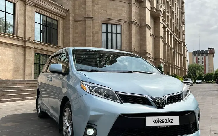 Toyota Sienna 2019 года за 19 500 000 тг. в Шымкент