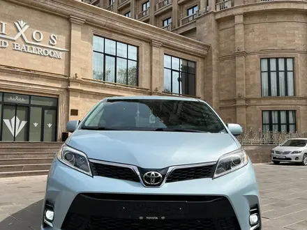 Toyota Sienna 2019 года за 19 500 000 тг. в Шымкент – фото 4