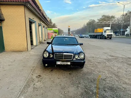 Mercedes-Benz E 280 1998 года за 3 000 000 тг. в Алматы – фото 3