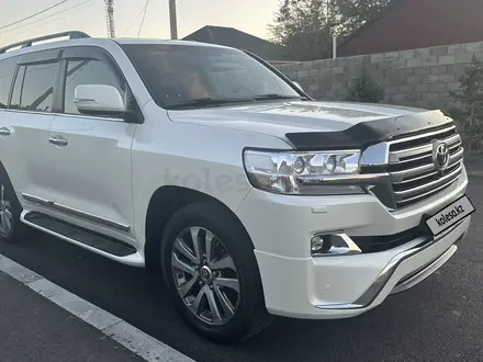 Toyota Land Cruiser 2018 года за 36 000 000 тг. в Алматы – фото 2