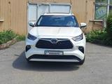 Toyota Highlander 2021 года за 24 700 000 тг. в Алматы – фото 3