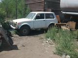 ВАЗ (Lada) Lada 2121 2002 годаүшін10 000 тг. в Караганда