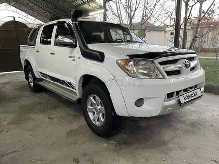 Toyota Hilux 2007 года за 5 800 000 тг. в Шымкент