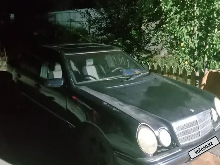 Mercedes-Benz E 200 1996 года за 2 000 000 тг. в Алматы – фото 4