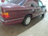 Mercedes-Benz E 230 1989 годаfor1 250 000 тг. в Байконыр – фото 5