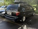 Chrysler Town and Country 2005 года за 4 000 000 тг. в Кокшетау – фото 2