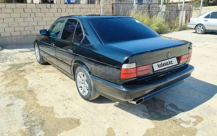 BMW 520 1994 годаүшін1 950 000 тг. в Жанаозен