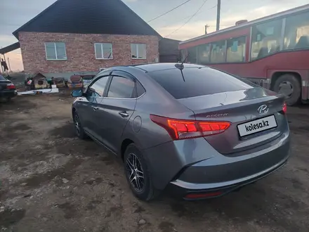 Hyundai Accent 2021 года за 8 000 000 тг. в Усть-Каменогорск – фото 2