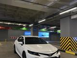 Toyota Camry 2022 годаүшін12 600 000 тг. в Алматы – фото 3