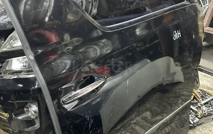 Двери Toyota Alford Wolfire за 101 тг. в Алматы