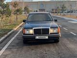 Mercedes-Benz E 200 1990 годаүшін1 100 000 тг. в Туркестан