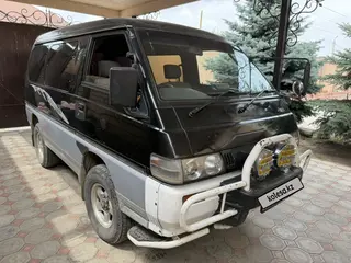 Mitsubishi Delica
