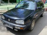 Volkswagen Golf 1993 года за 900 000 тг. в Астана