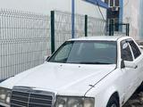 Mercedes-Benz E 230 1992 года за 900 000 тг. в Алматы – фото 2