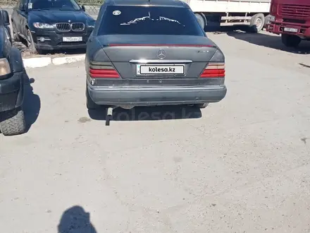 Mercedes-Benz E 200 1994 года за 2 000 000 тг. в Сатпаев