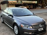 Volkswagen Passat 2013 года за 4 900 000 тг. в Уральск – фото 4