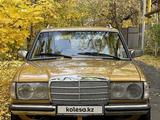 Mercedes-Benz E 230 1982 года за 4 500 000 тг. в Алматы – фото 4