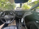 Toyota Camry 2018 годаүшін13 000 000 тг. в Шымкент – фото 4