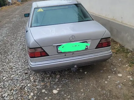 Mercedes-Benz E 220 1994 года за 2 600 000 тг. в Туркестан – фото 4