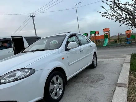 Daewoo Gentra 2014 года за 3 550 000 тг. в Шымкент – фото 2