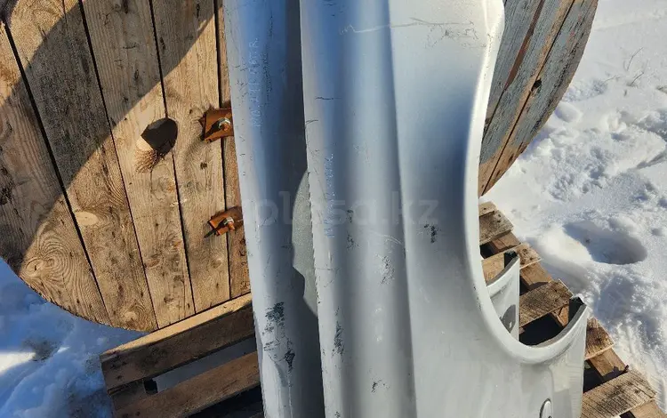 Крыло Правая MERCEDES BENZ W211 2006 год за 15 000 тг. в Шымкент