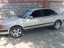 Audi 100, 1992