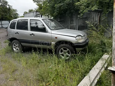 Chevrolet Niva 2005 года за 1 300 000 тг. в Караганда – фото 2