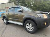 Toyota Hilux 2011 года за 9 500 000 тг. в Алматы – фото 2