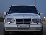 Mercedes-Benz E 320 1994 года за 2 300 000 тг. в Алматы