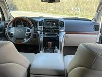 Toyota Land Cruiser 2013 года за 20 800 000 тг. в Астана