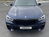BMW X5 2021 года за 49 000 000 тг. в Астана – фото 3