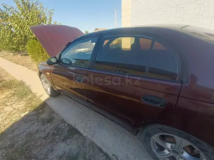 Toyota Carina E 1994 года за 1 000 000 тг. в Атырау – фото 2