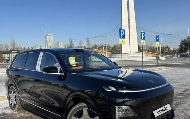 Deepal S09 2025 года за 24 300 000 тг. в Астана