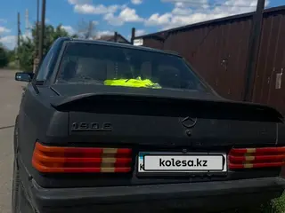 Mercedes-Benz 190