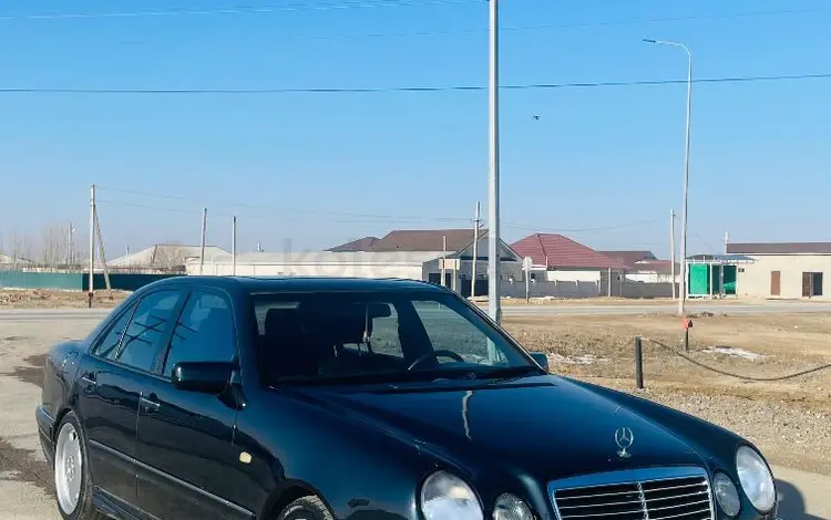 Mercedes-Benz E 320 1999 годаүшін4 200 000 тг. в Жанаозен