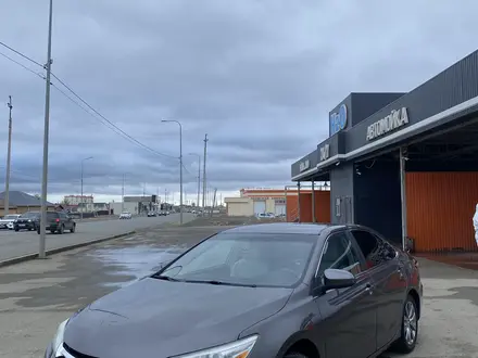 Toyota Camry 2015 года за 6 000 000 тг. в Атырау – фото 12