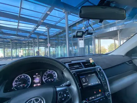 Toyota Camry 2015 года за 6 000 000 тг. в Атырау – фото 4