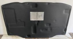 Обшивка капота (утеплитель капота) Land Cruiser 100 за 25 000 тг. в Алматы