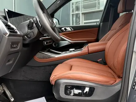 BMW X7 XDrive 40i 2025 года за 95 356 986 тг. в Караганда – фото 15