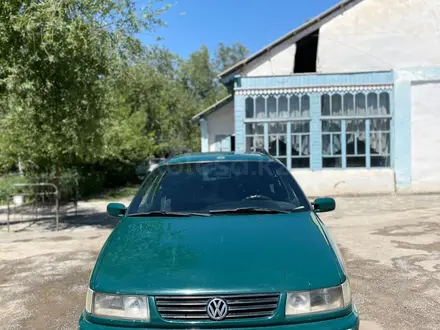 Volkswagen Passat 1997 года за 2 200 000 тг. в Туркестан – фото 7