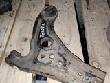 Передний правый рычаг от Chevrolet Aveo T250. за 10 000 тг. в Астана