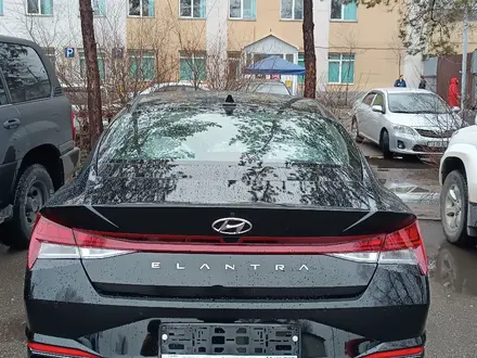 Hyundai Elantra 2022 года за 11 500 000 тг. в Алматы – фото 4