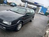 Volkswagen Passat 1993 года за 1 800 000 тг. в Шымкент – фото 2