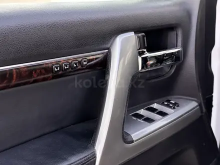 Toyota Land Cruiser 2012 года за 20 800 000 тг. в Актау – фото 16
