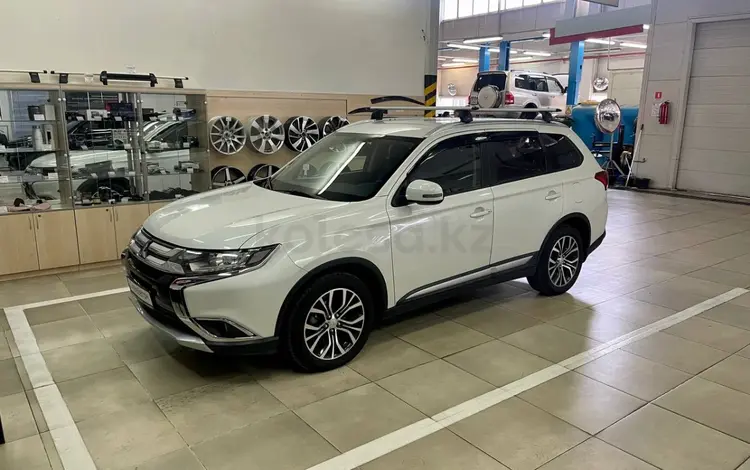 Mitsubishi Outlander 2015 года за 10 790 000 тг. в Алматы