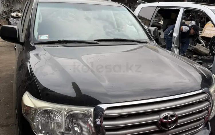 Toyota Land Cruiser 2011 года за 10 000 тг. в Алматы