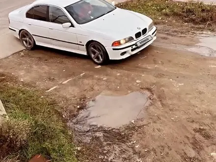 BMW 528 1997 года за 2 000 000 тг. в Тараз