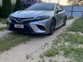 Toyota Camry 2018 года за 8 300 000 тг. в Уральск