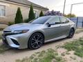 Toyota Camry 2018 года за 8 300 000 тг. в Уральск – фото 3