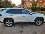 Toyota RAV4 2020 года за 14 000 000 тг. в Астана – фото 3